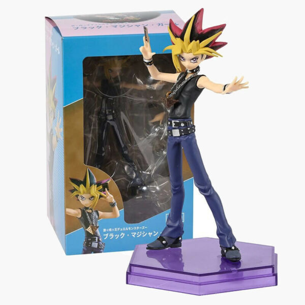 Nga seriali i njohur anime Yu-Gi-Oh vjen për ju kjo figurë aksioni Yami Yugi me gjatësi 18 cm si një ide dhurate fantastike për të gjithë fansat.